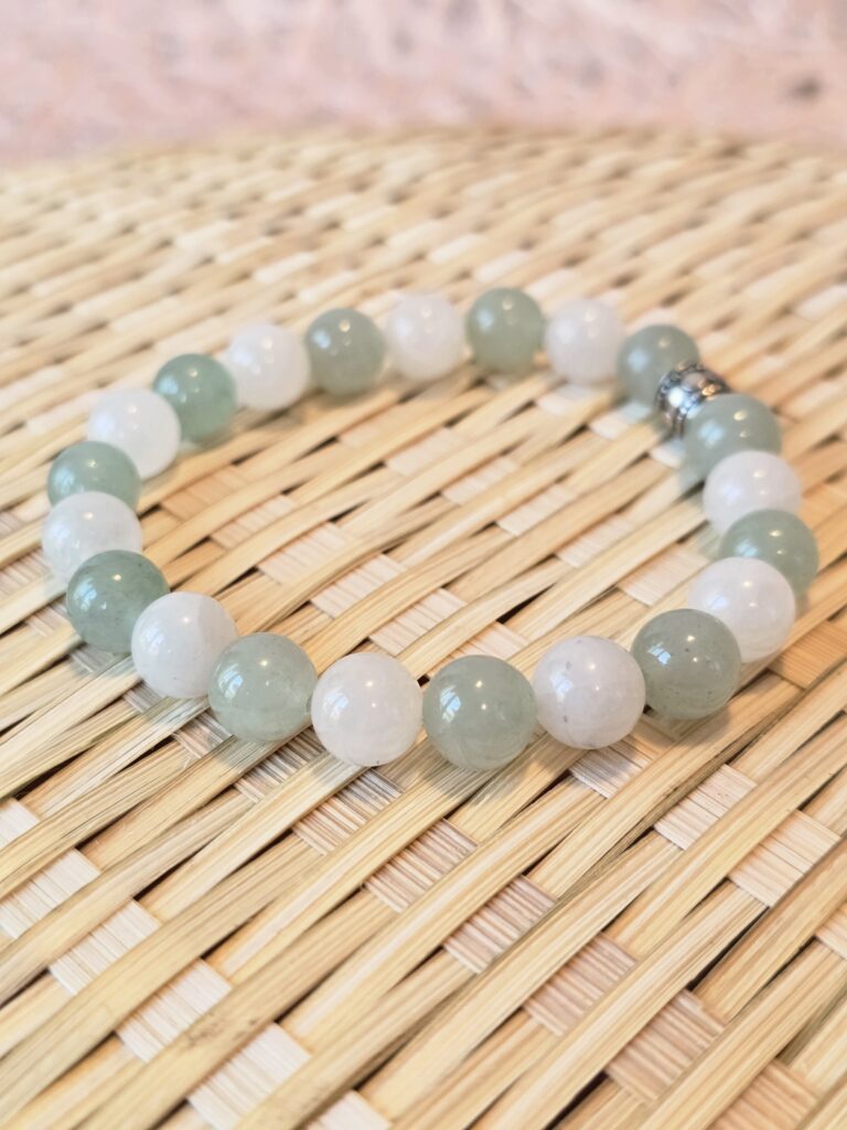 White and Green Jade stretch bracelet